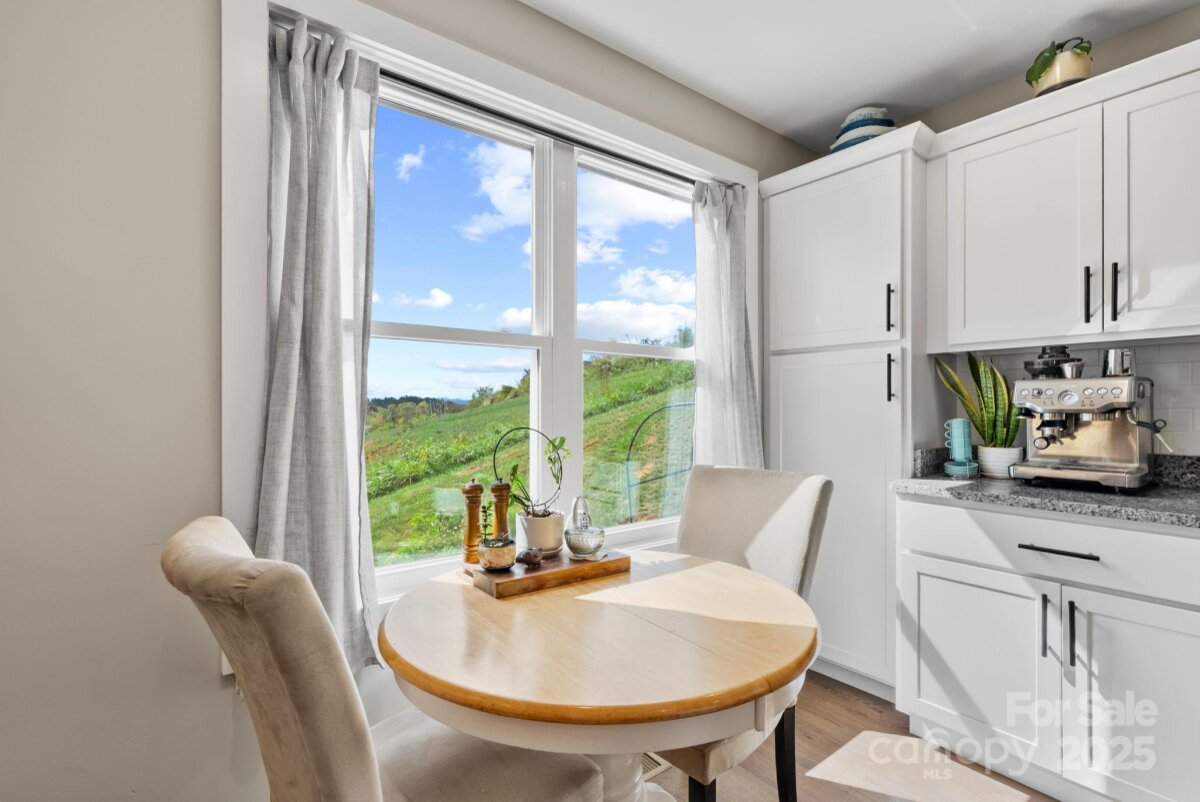 Mars Hill 11 4313081k