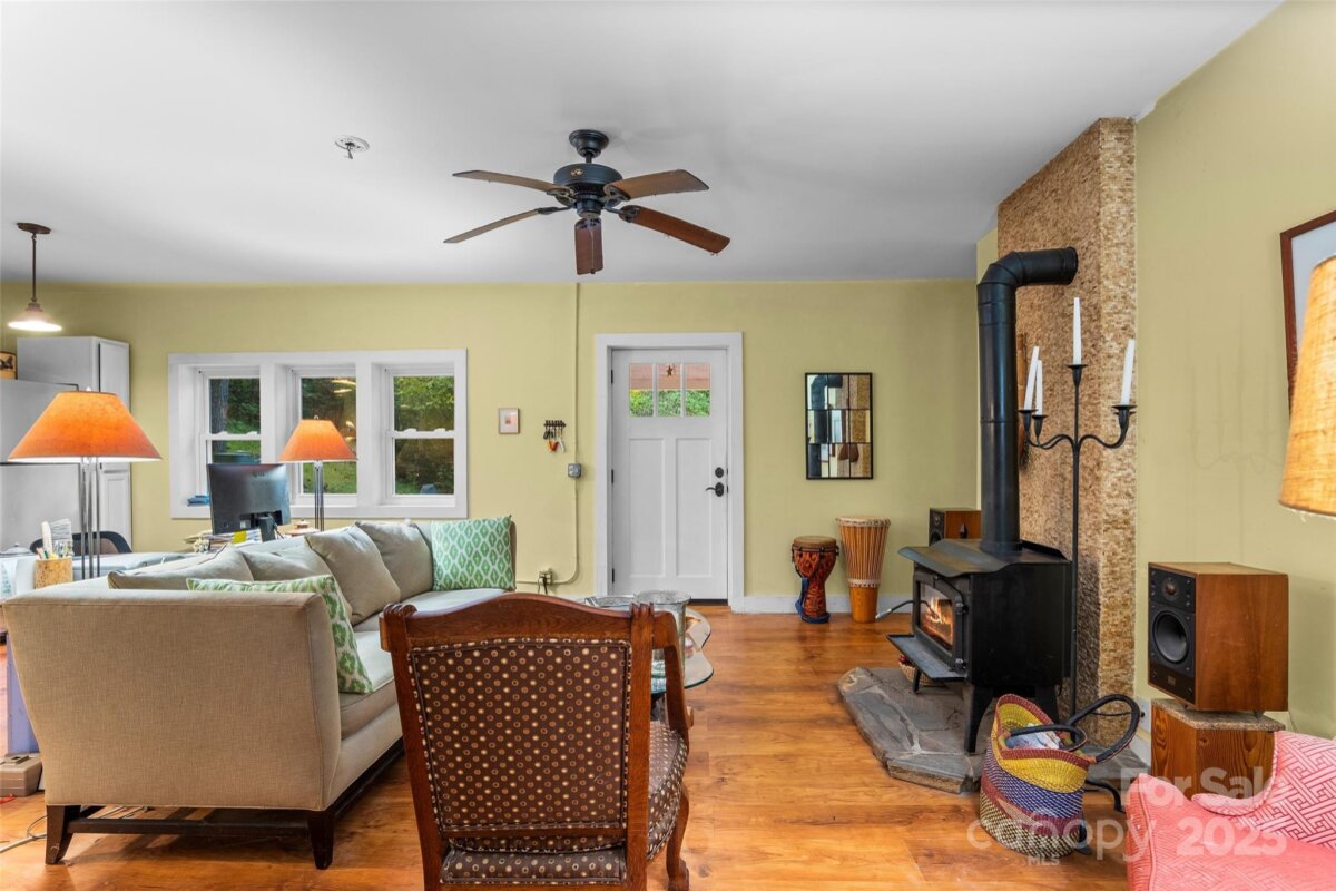 Leicester 16 4313323p