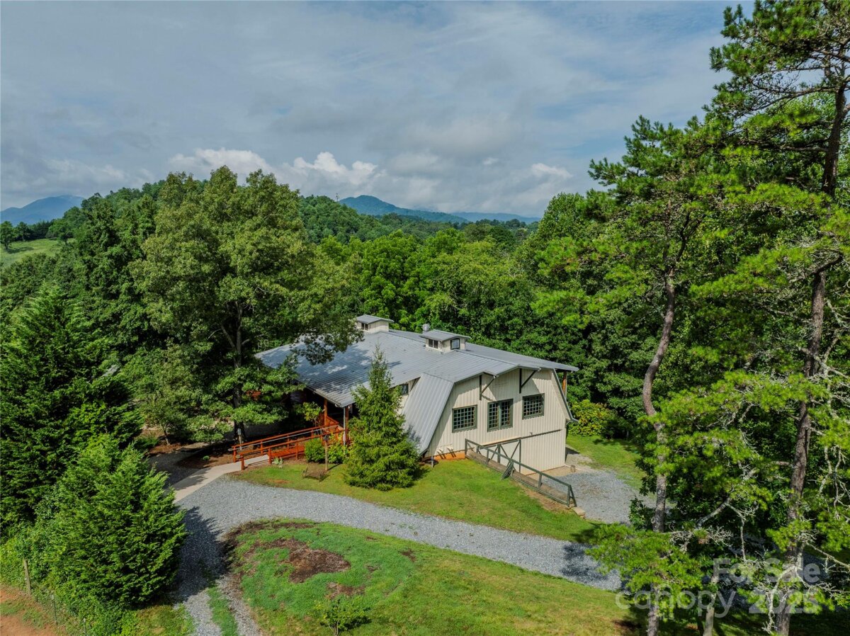 Leicester 8 4313505h