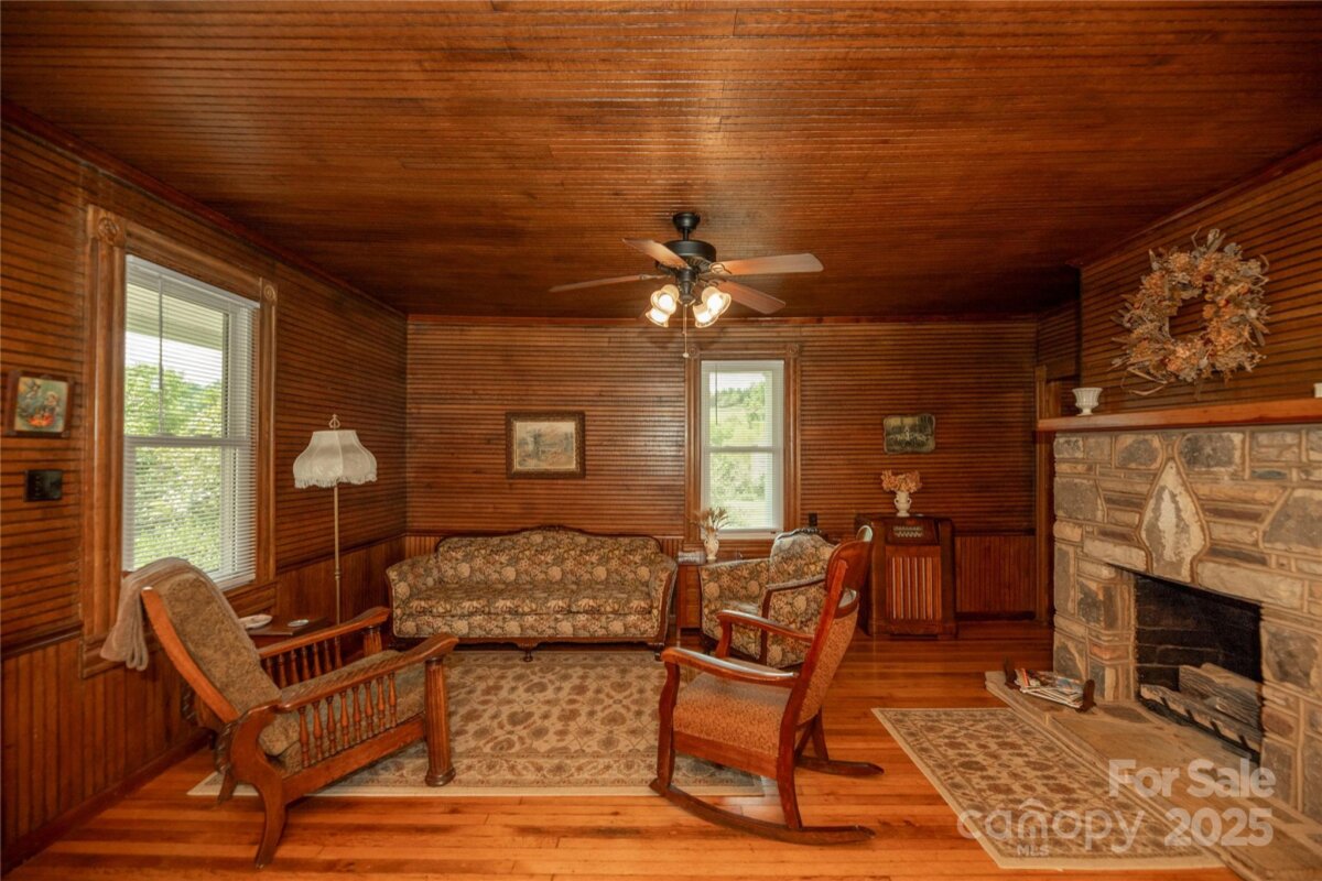 Leicester 18 4313505r