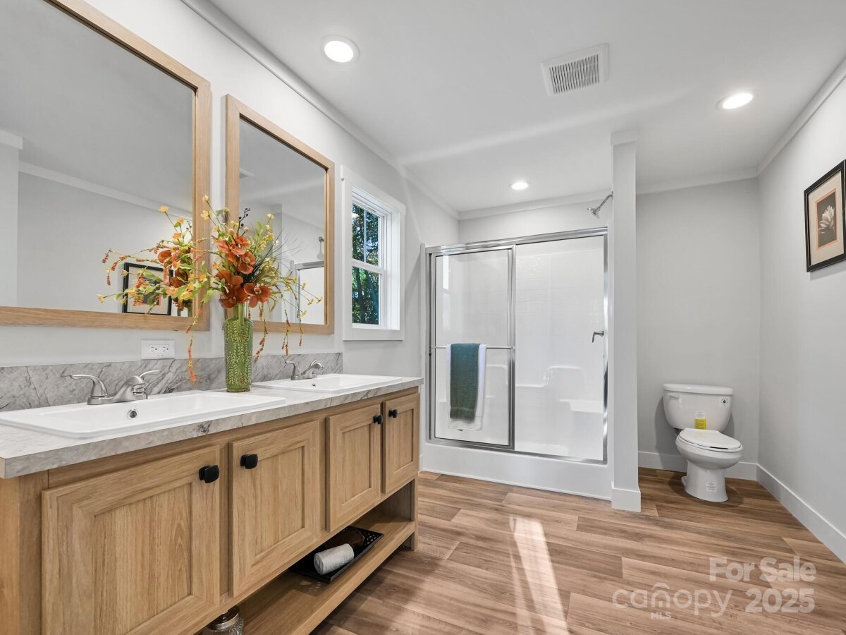 Mars Hill 18 4313514r