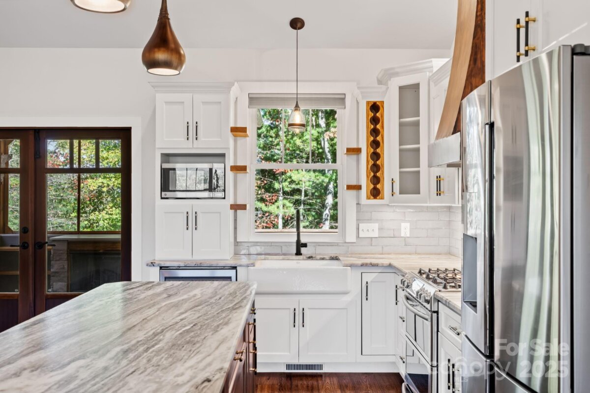 Leicester 11 4313578k