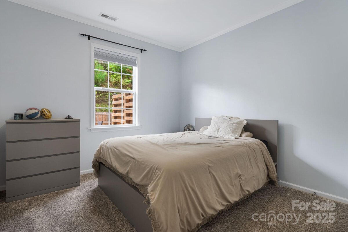 Avery Creek 22 4313703v