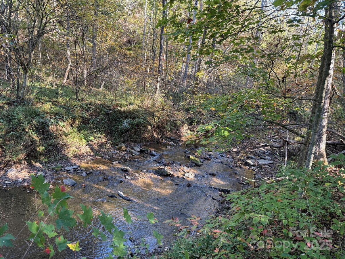 Weaverville 9 4313734i