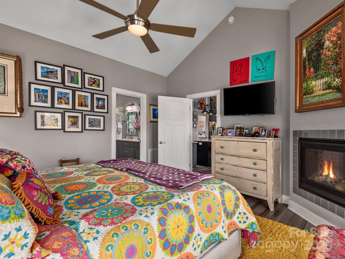 Weaverville 11 4313826k