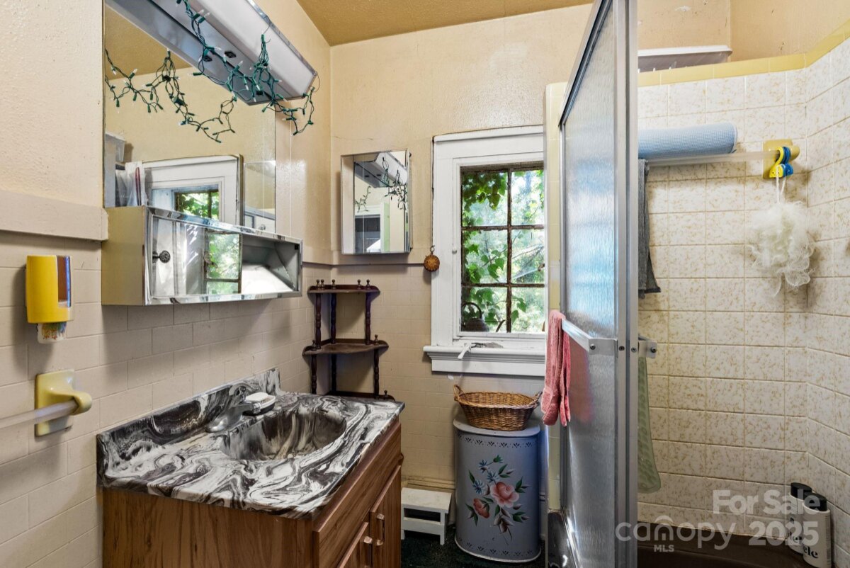 Kenilworth 18 4314070r