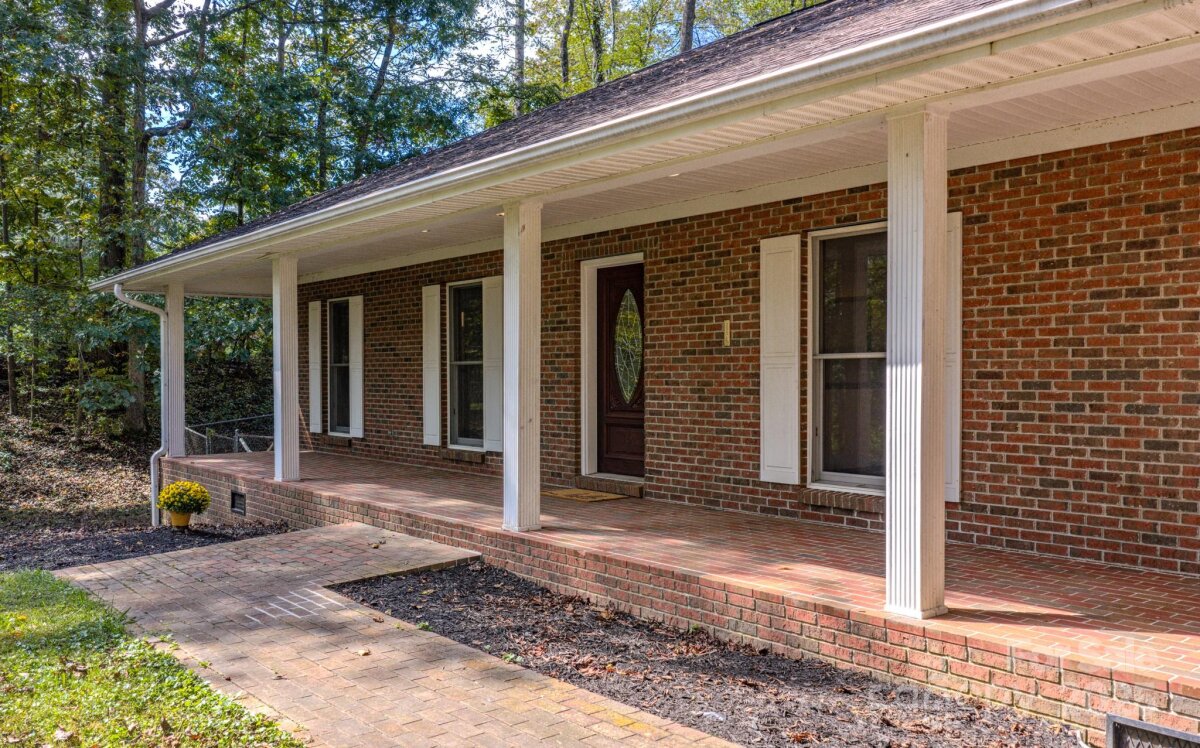 Candler 3 4314143c