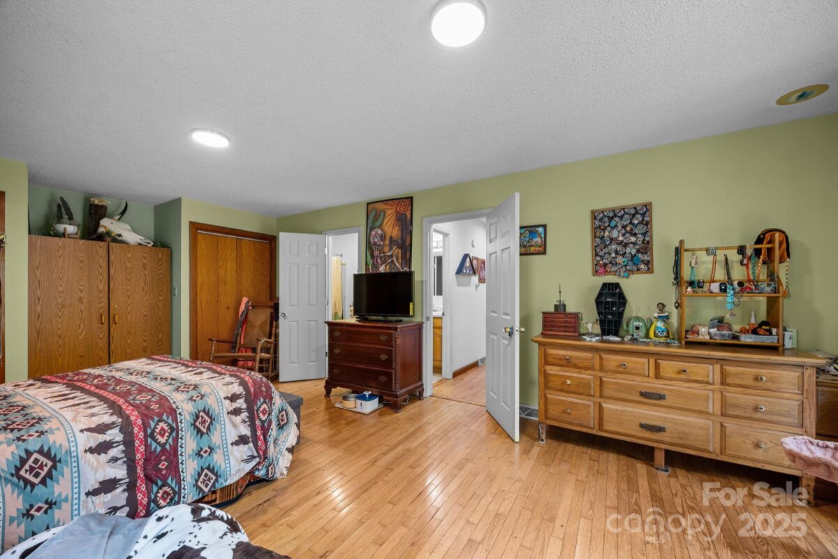 Leicester 14 4314334n