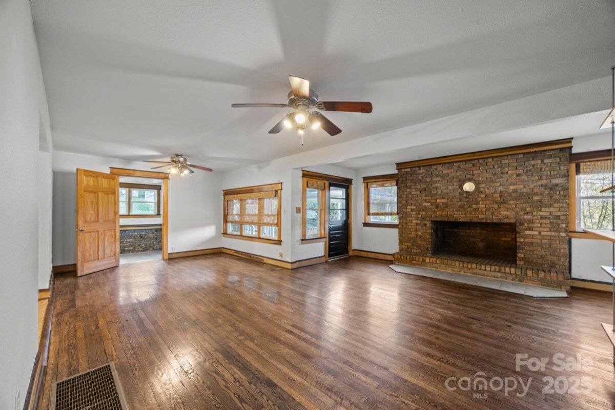 West Asheville 11 4314426k