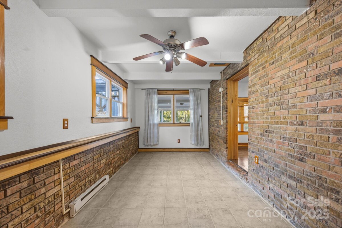 West Asheville 23 4314426w