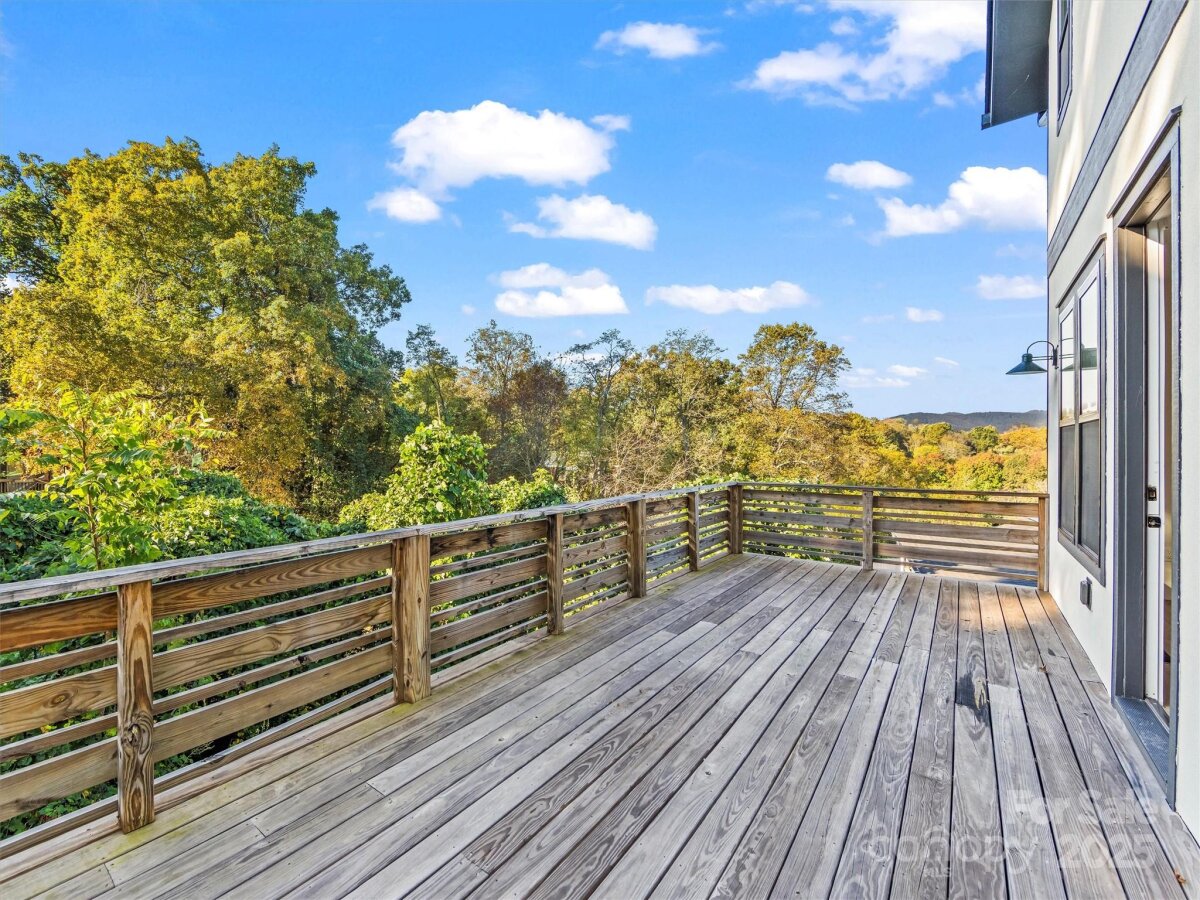 West Asheville 9 4314607i