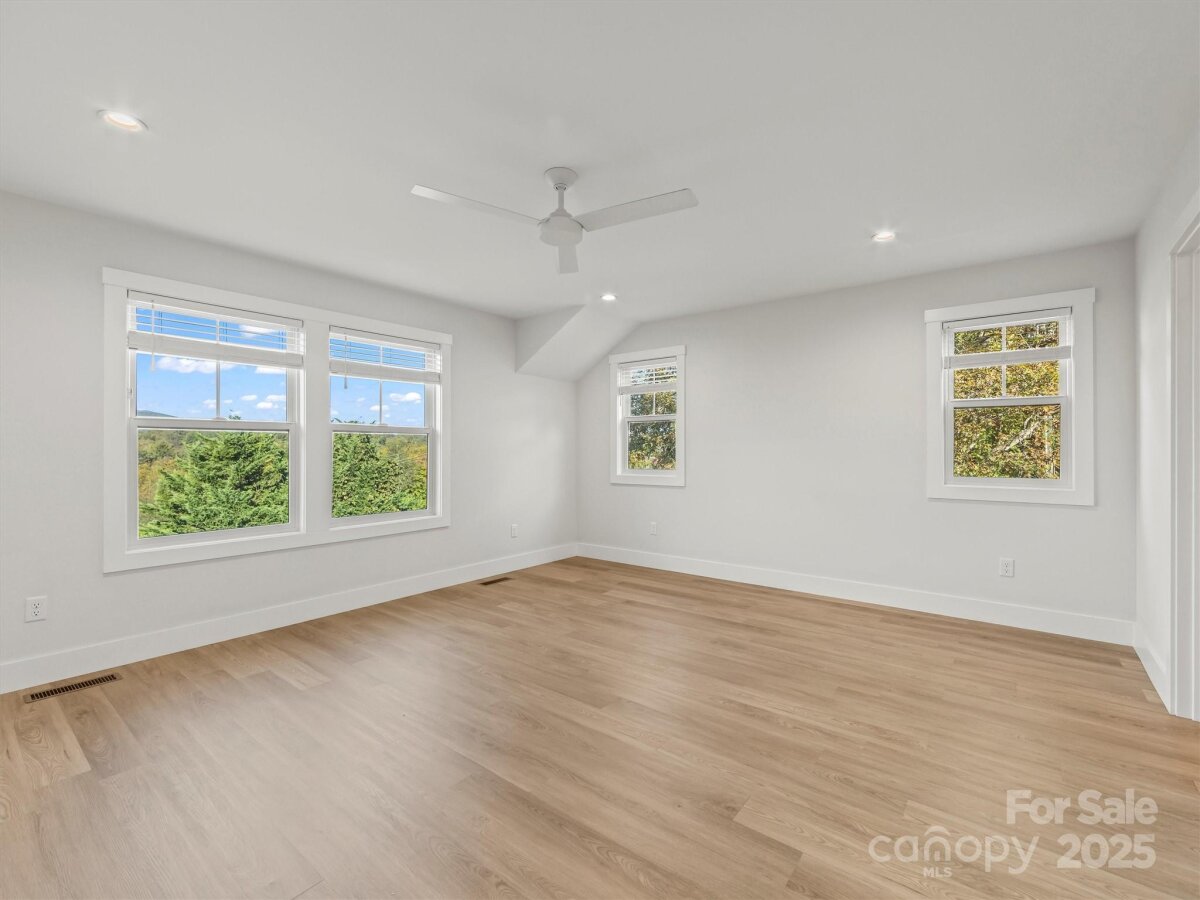 West Asheville 11 4314607k