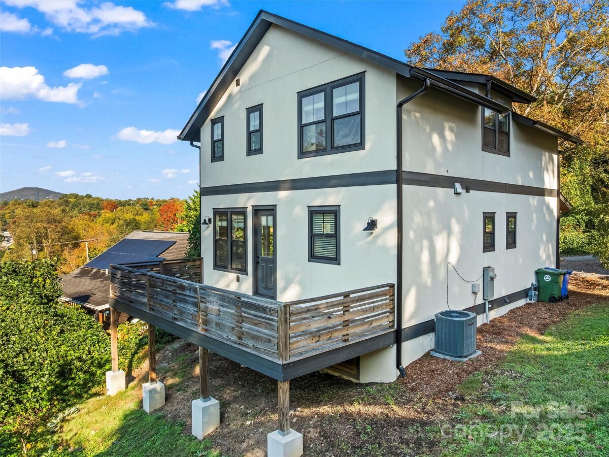 West Asheville 23 4314607w