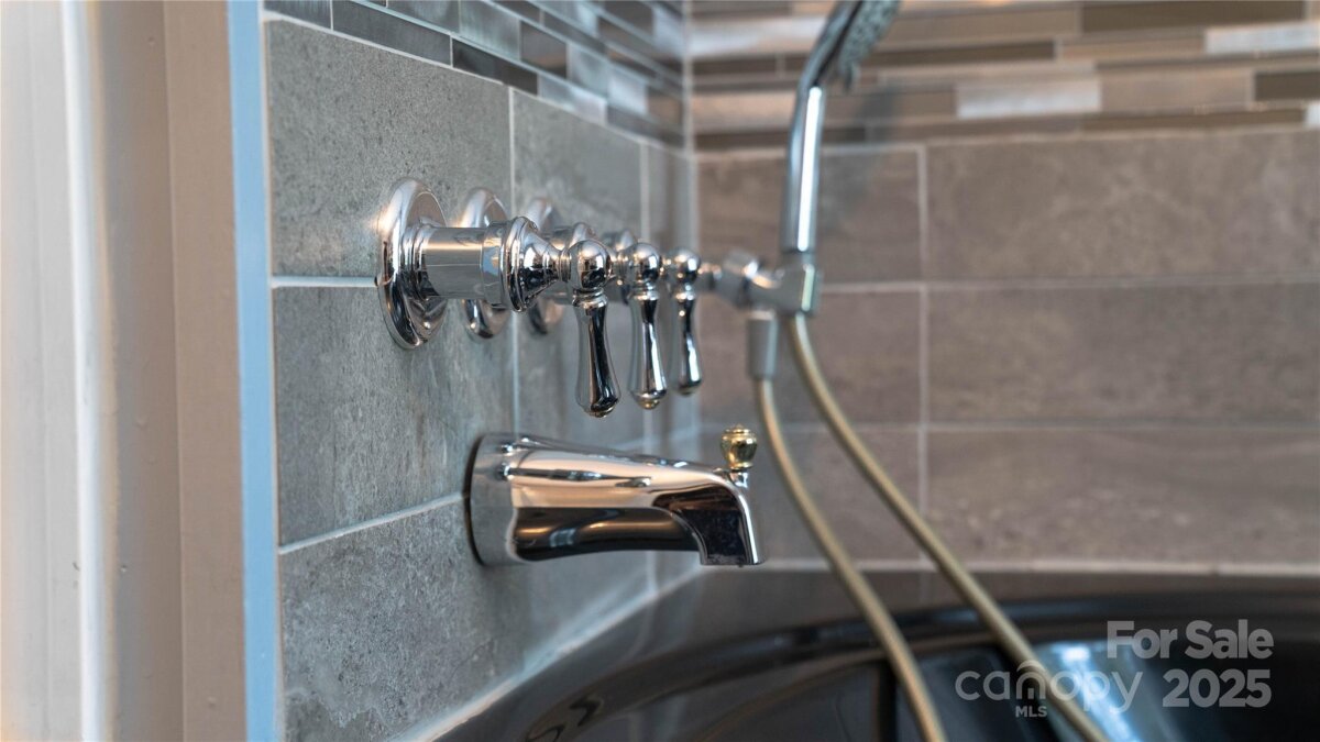 Flat Rock 7 4314618g