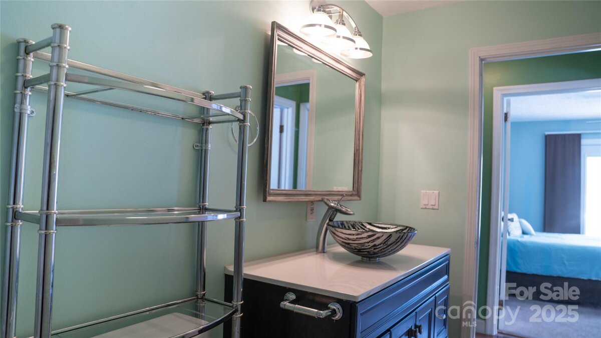 Flat Rock 15 4314618o