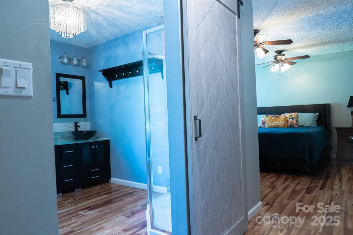 Flat Rock 19 4314618s