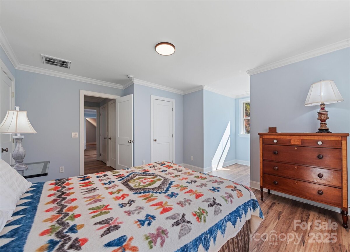 Waynesville 26 4314624z