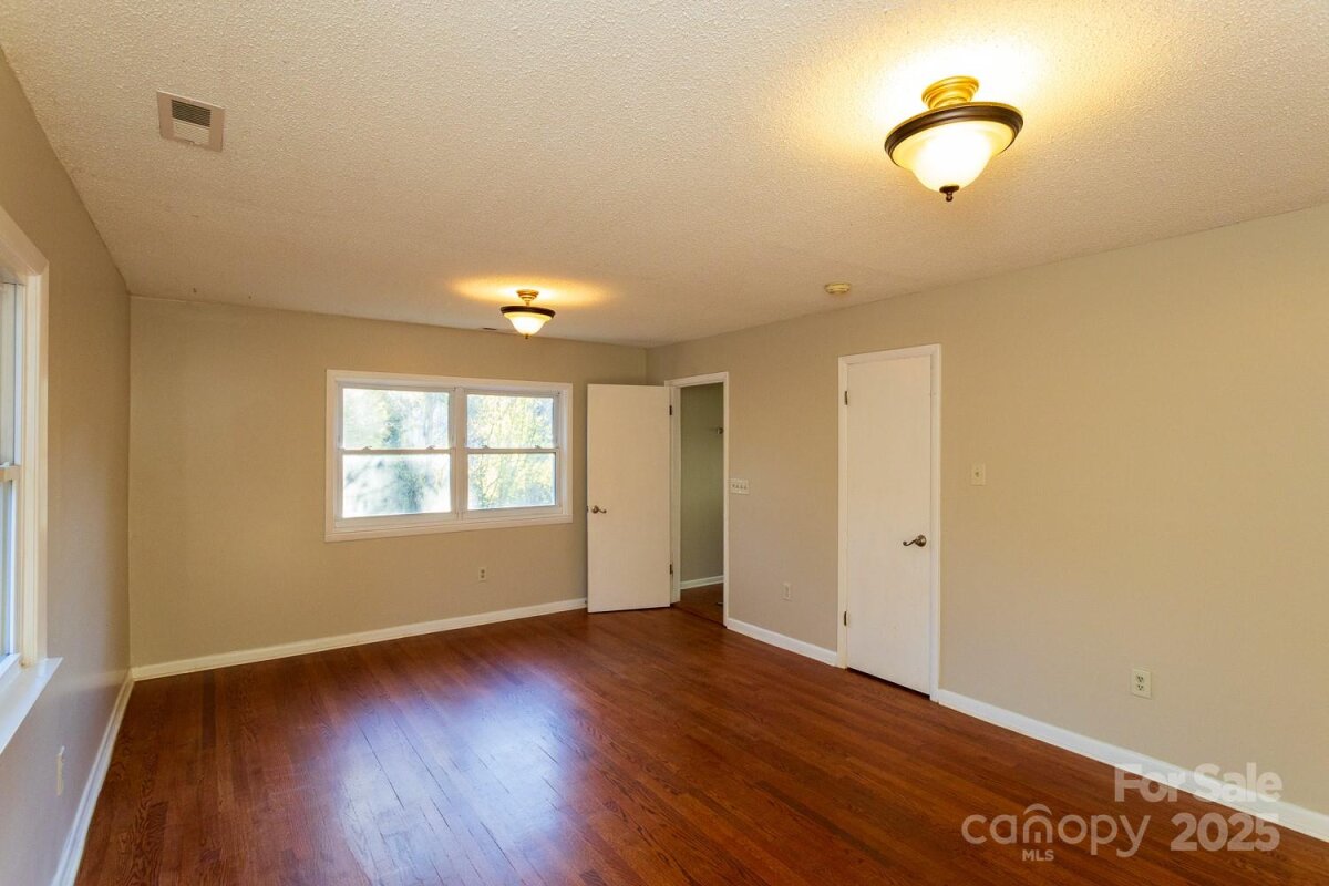 Haw Creek 15 4314675o