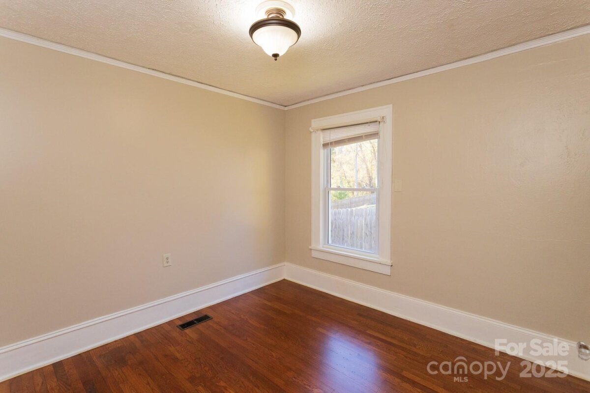Haw Creek 20 4314675t