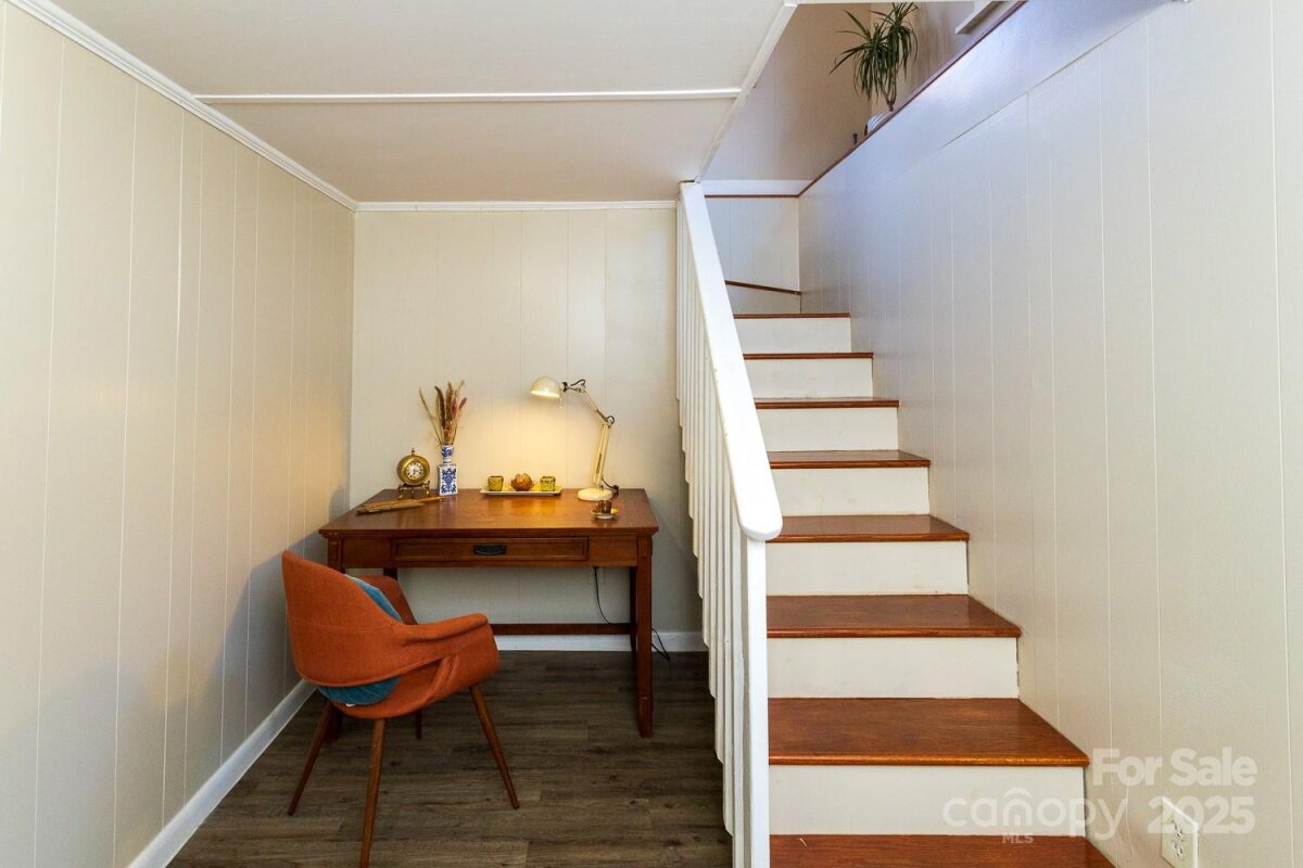 Haw Creek 23 4314675w