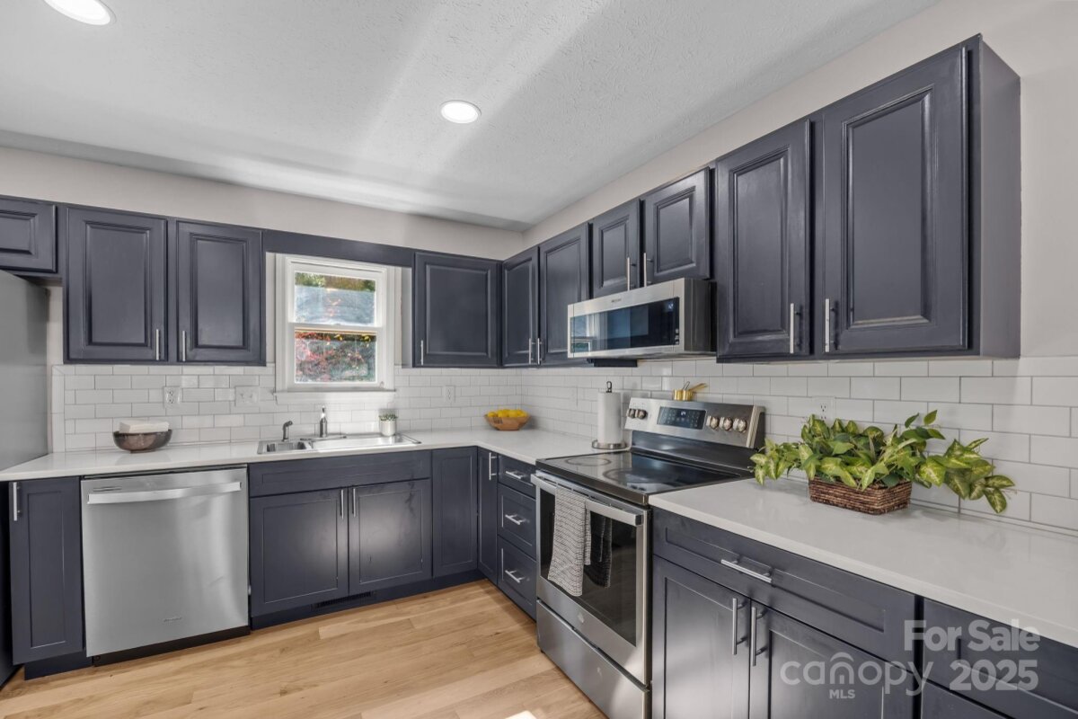 Fairview 12 4314737h