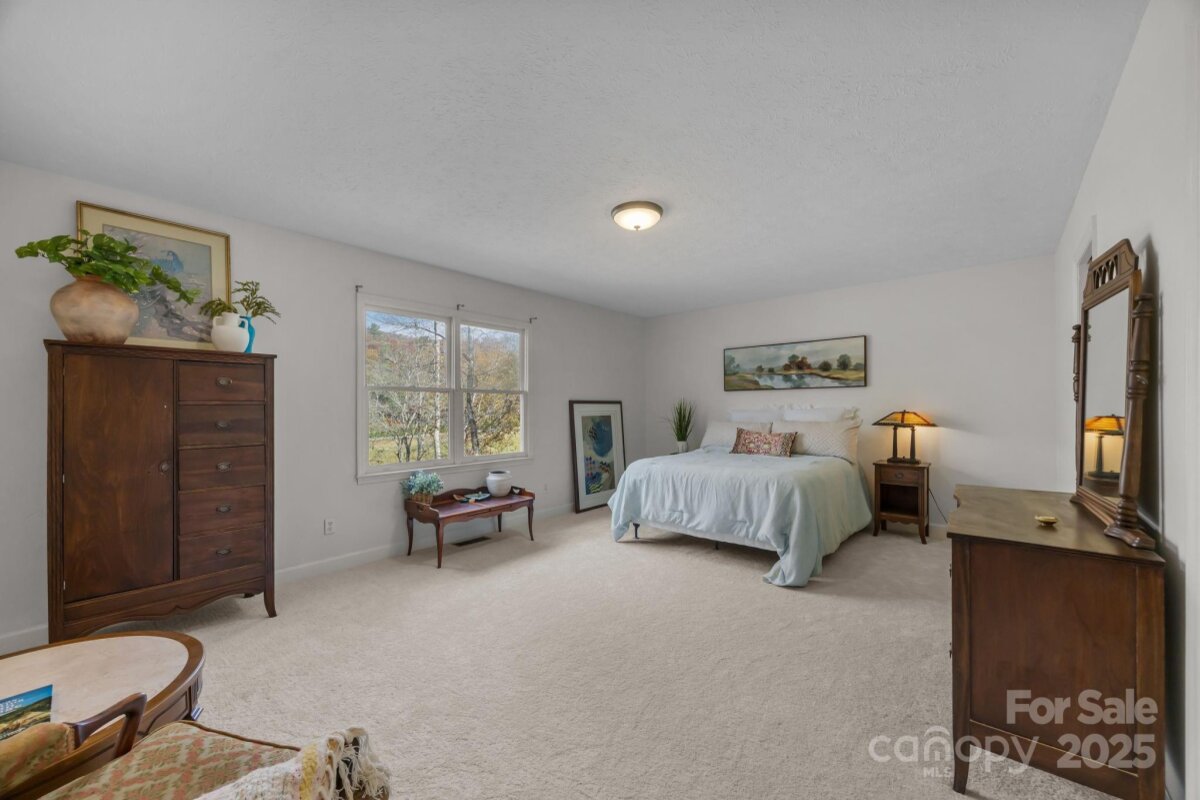 Fairview 13 4314737i