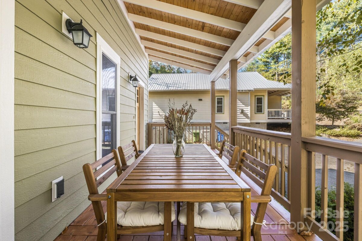 East Asheville 4 4315157d