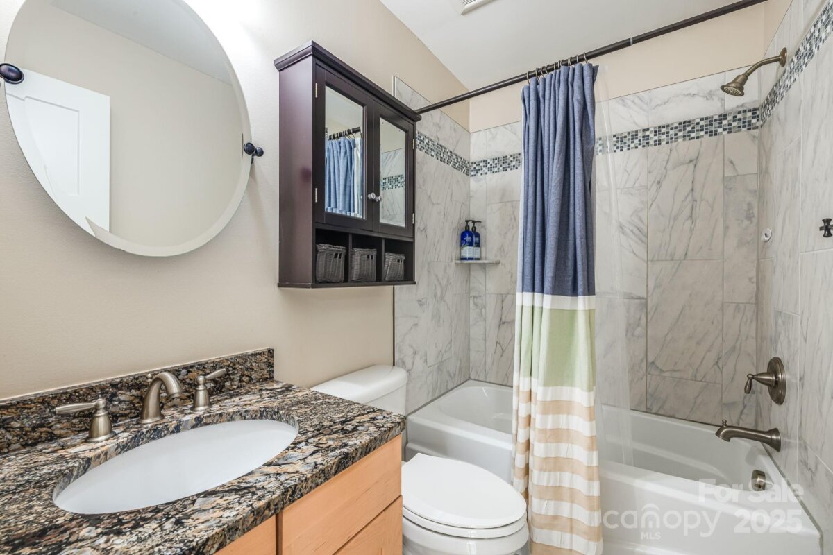 East Asheville 22 4315157v