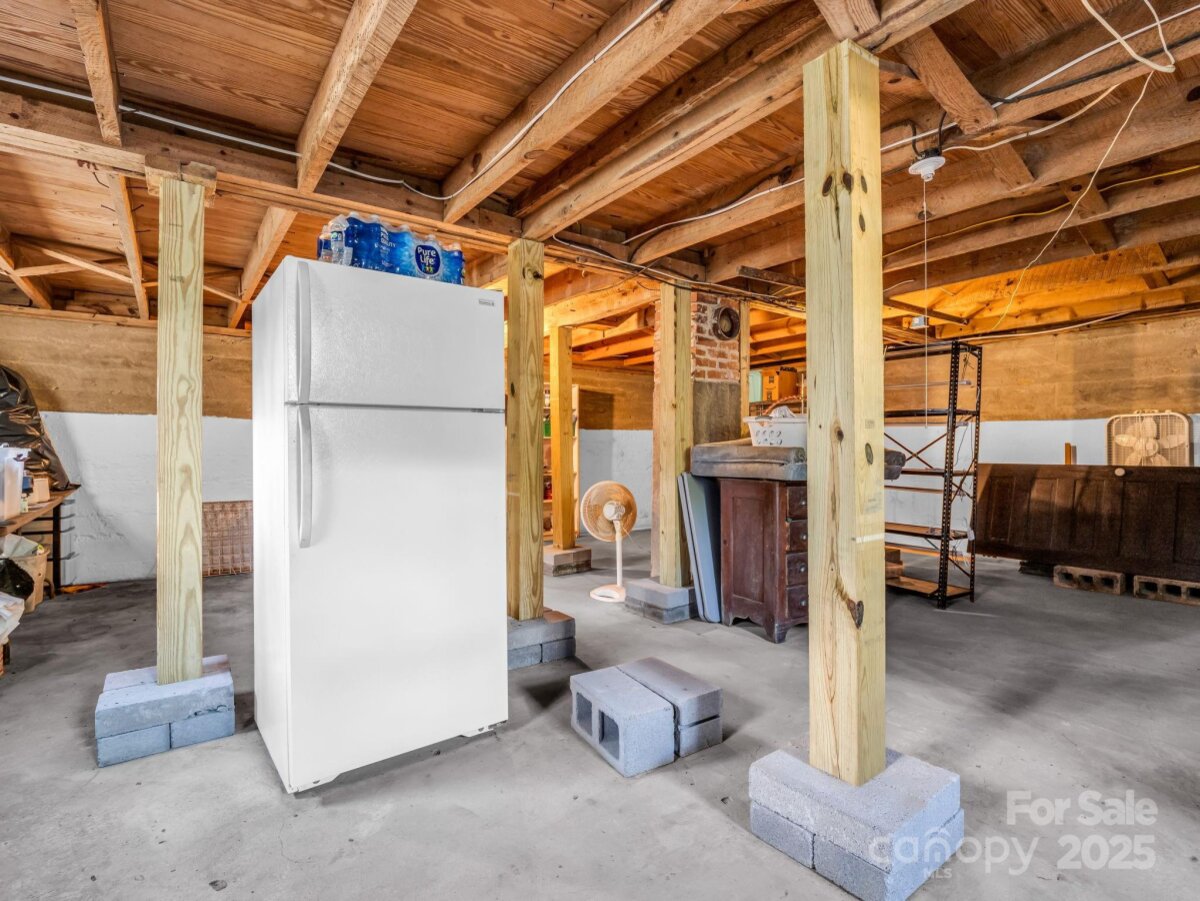 Flat Rock 18 4315259r