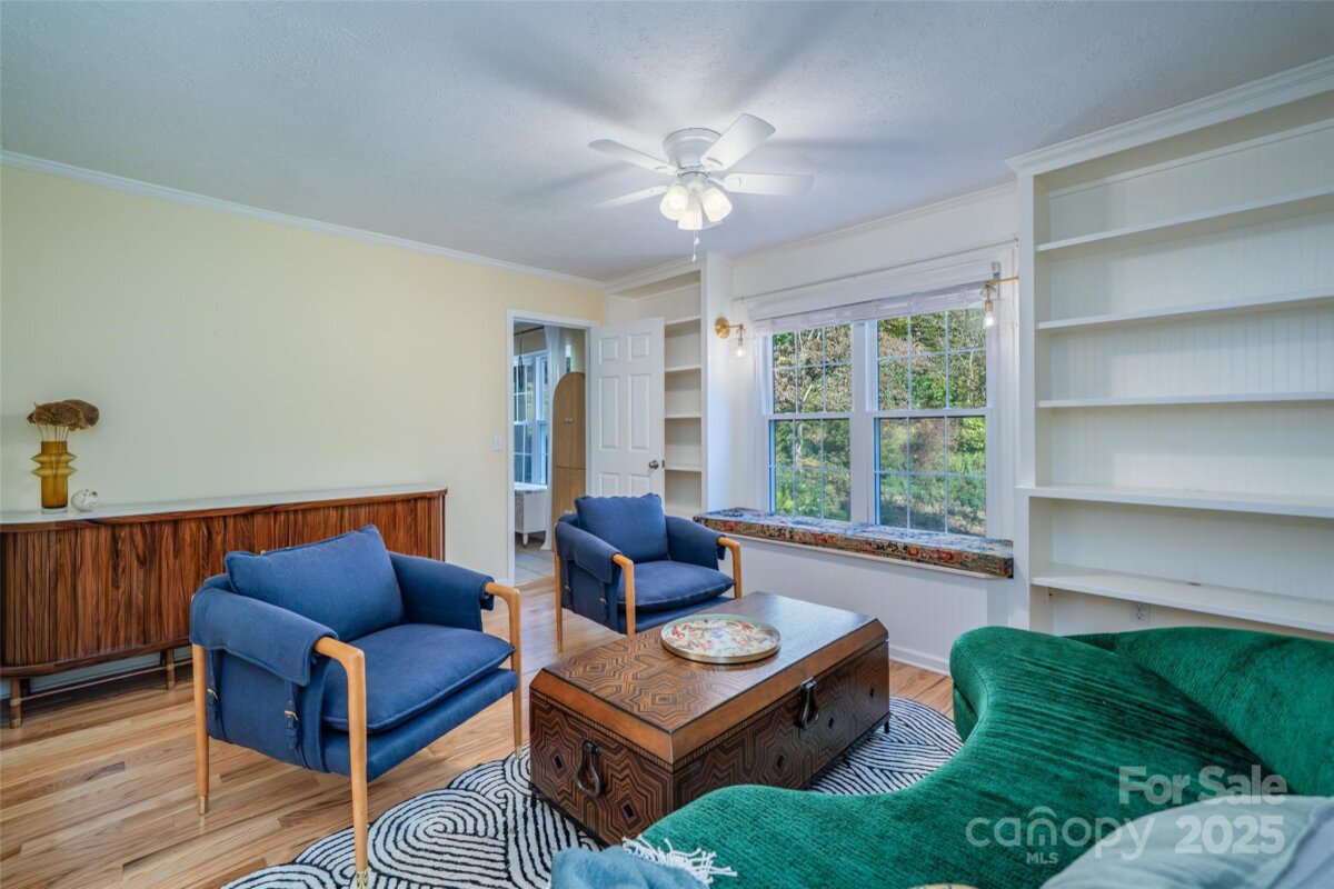 Leicester 8 4315428h