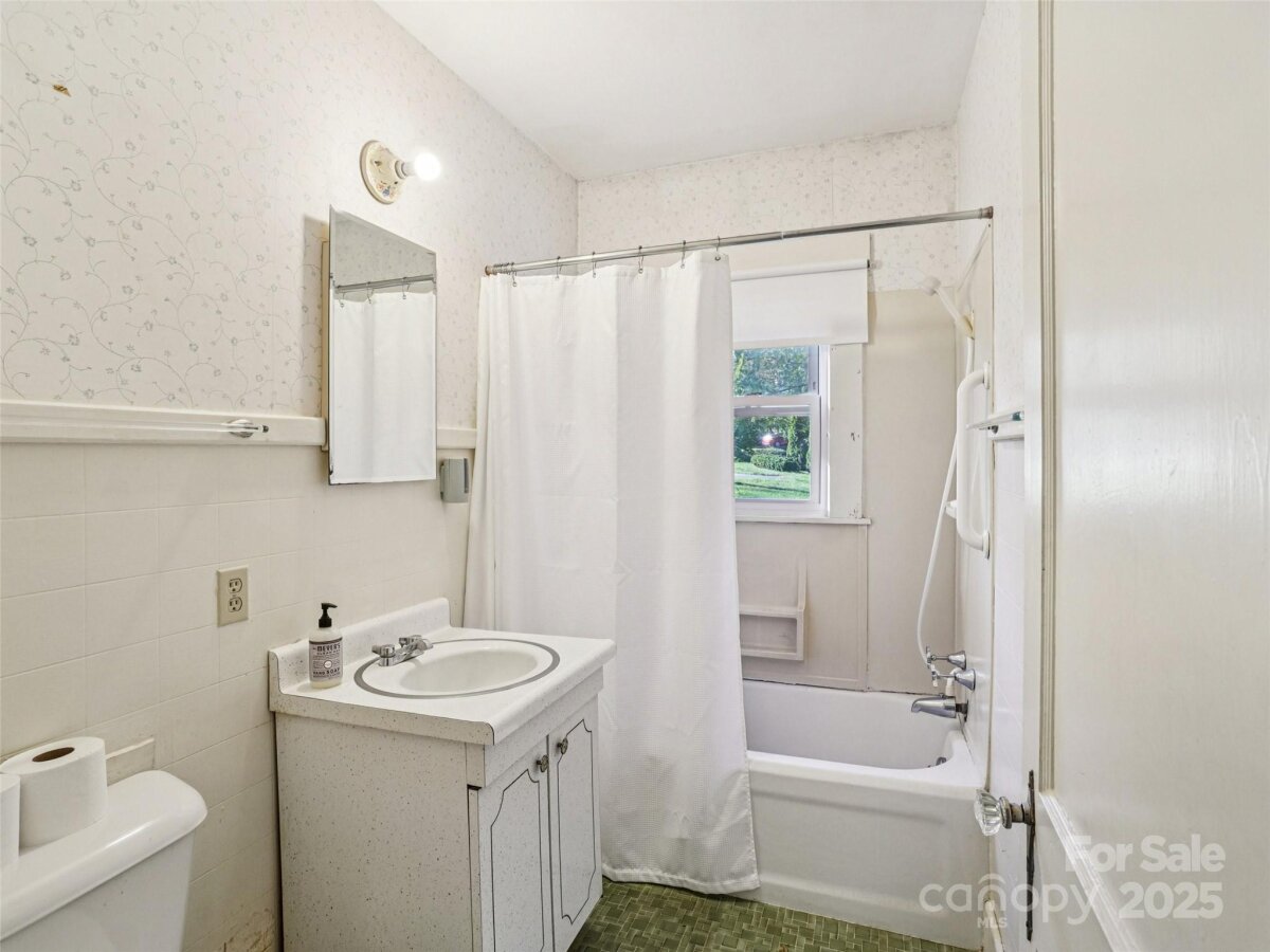 Mars Hill 22 4315536v