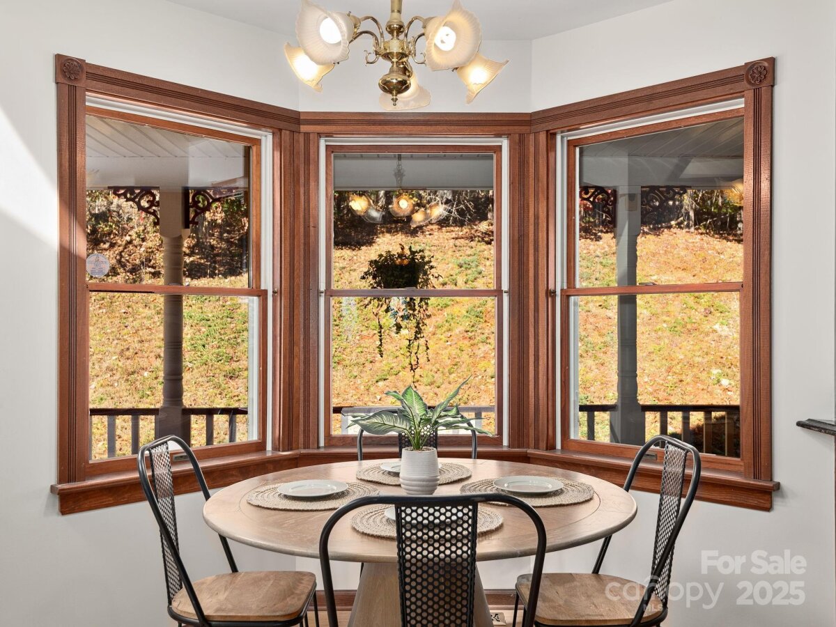 Mars Hill 12 4315664l