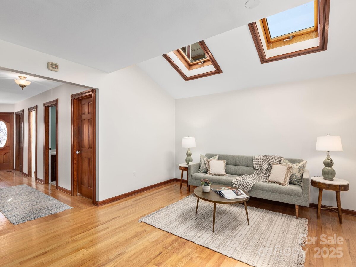 Mars Hill 14 4315664n