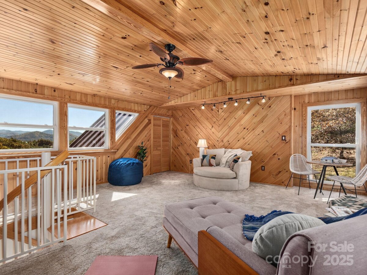 Mars Hill 25 4315664y