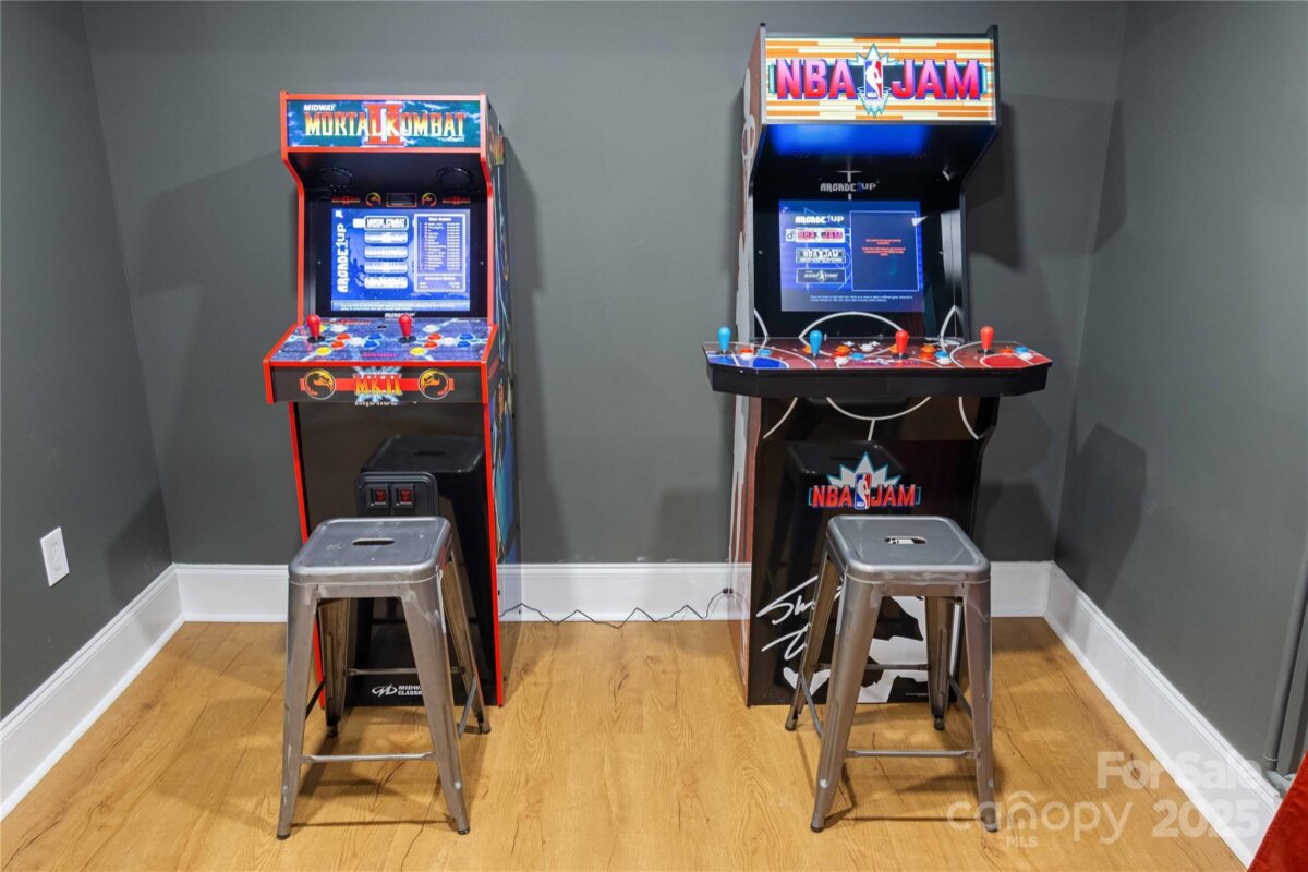 Fairview 12 4315823h