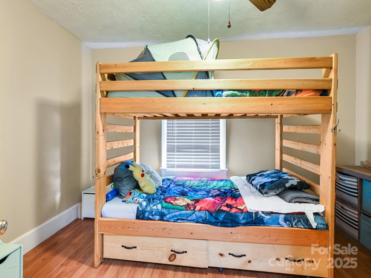 Flat Rock 7 4315949g