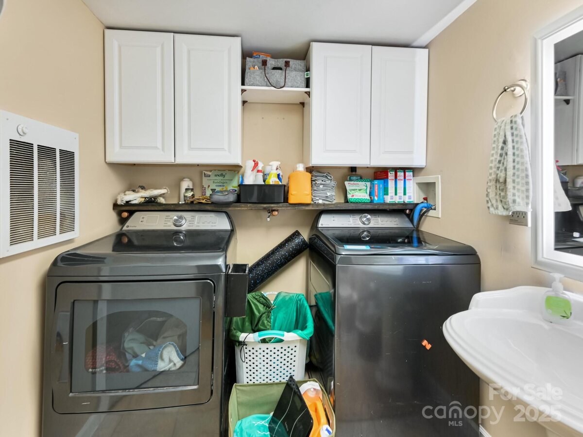 Flat Rock 12 4315949l