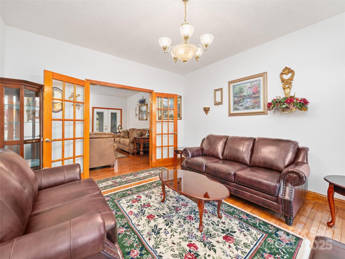 Burnsville 6 4315964f