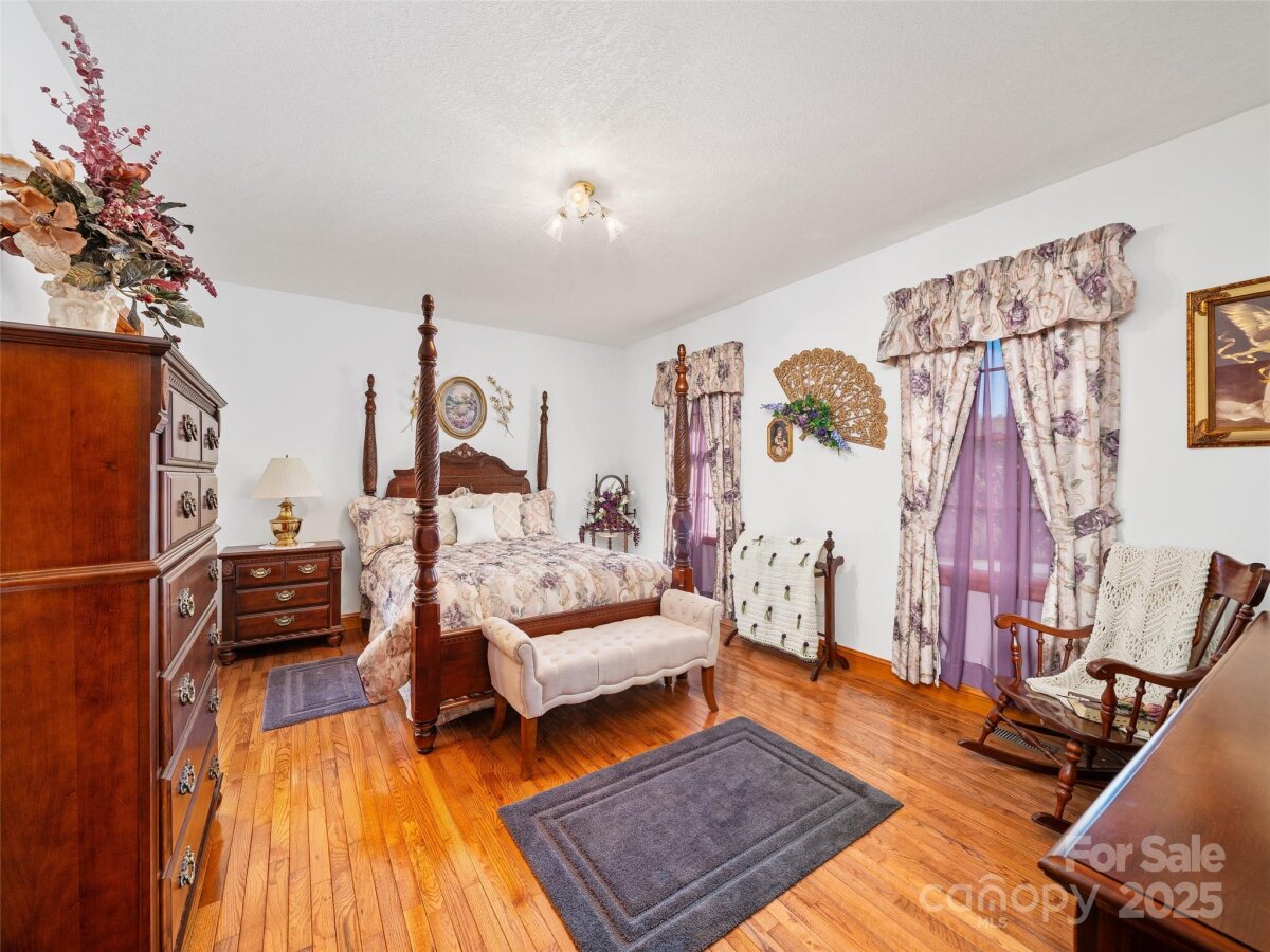 Burnsville 14 4315964n