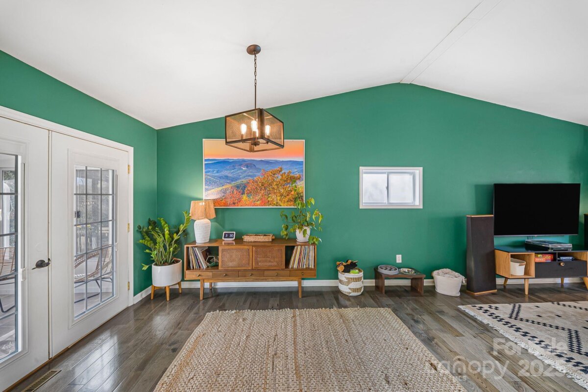 Avery Creek 9 4316013i