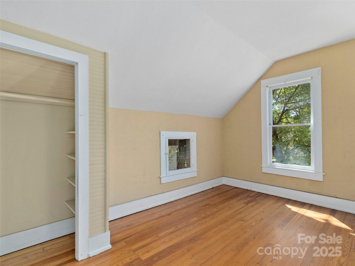 Waynesville 19 4316097s