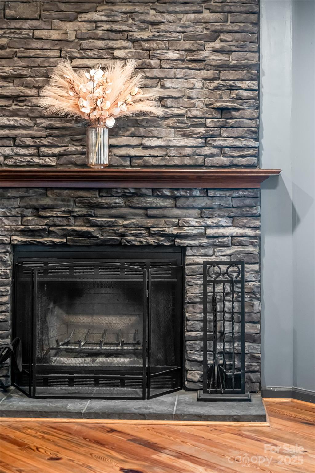 Mars Hill 23 4316222w