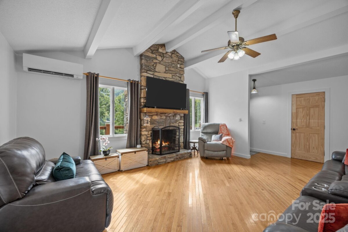 Leicester 15 4316347o