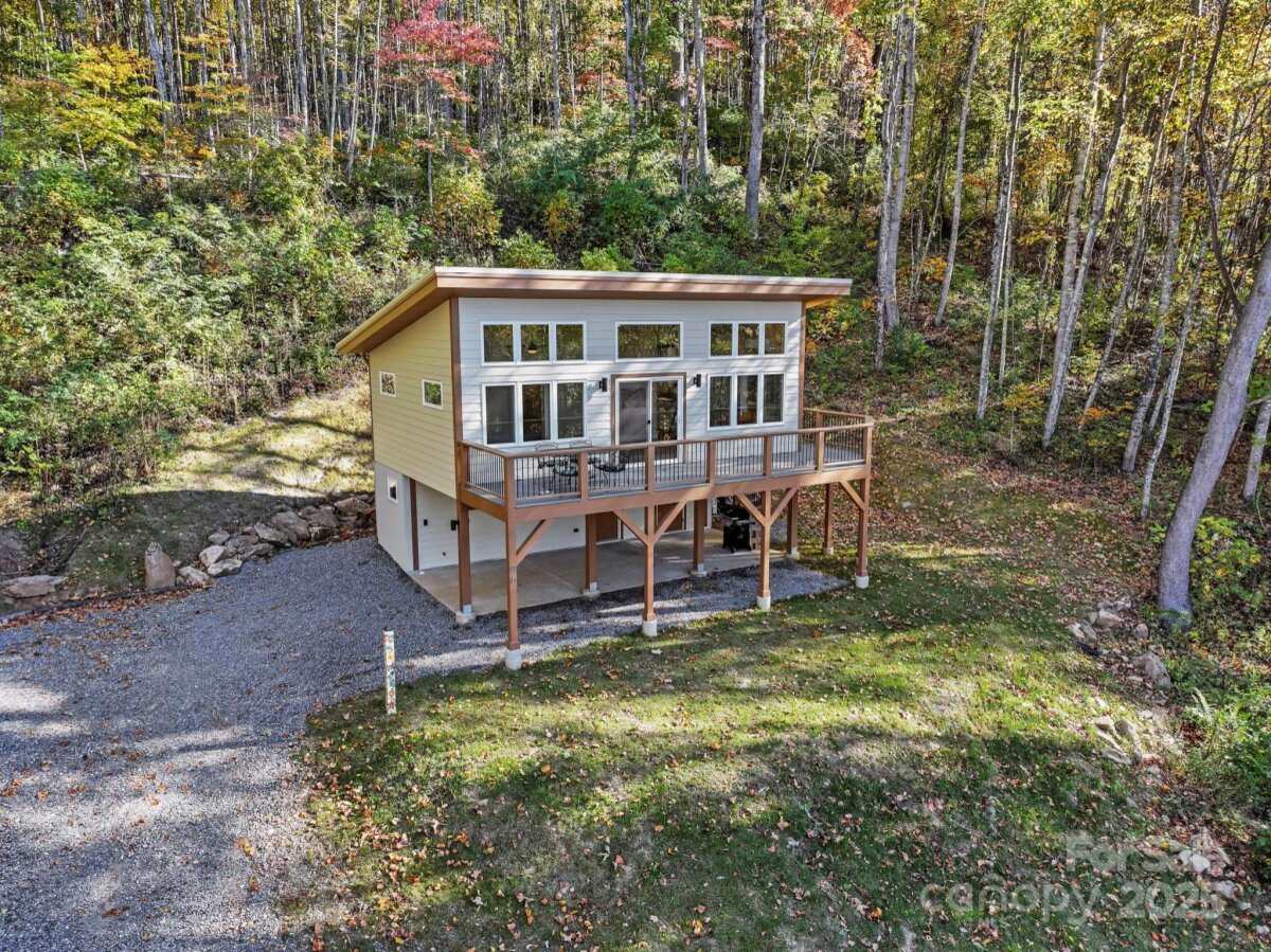 Black Mountain 2 4316708b