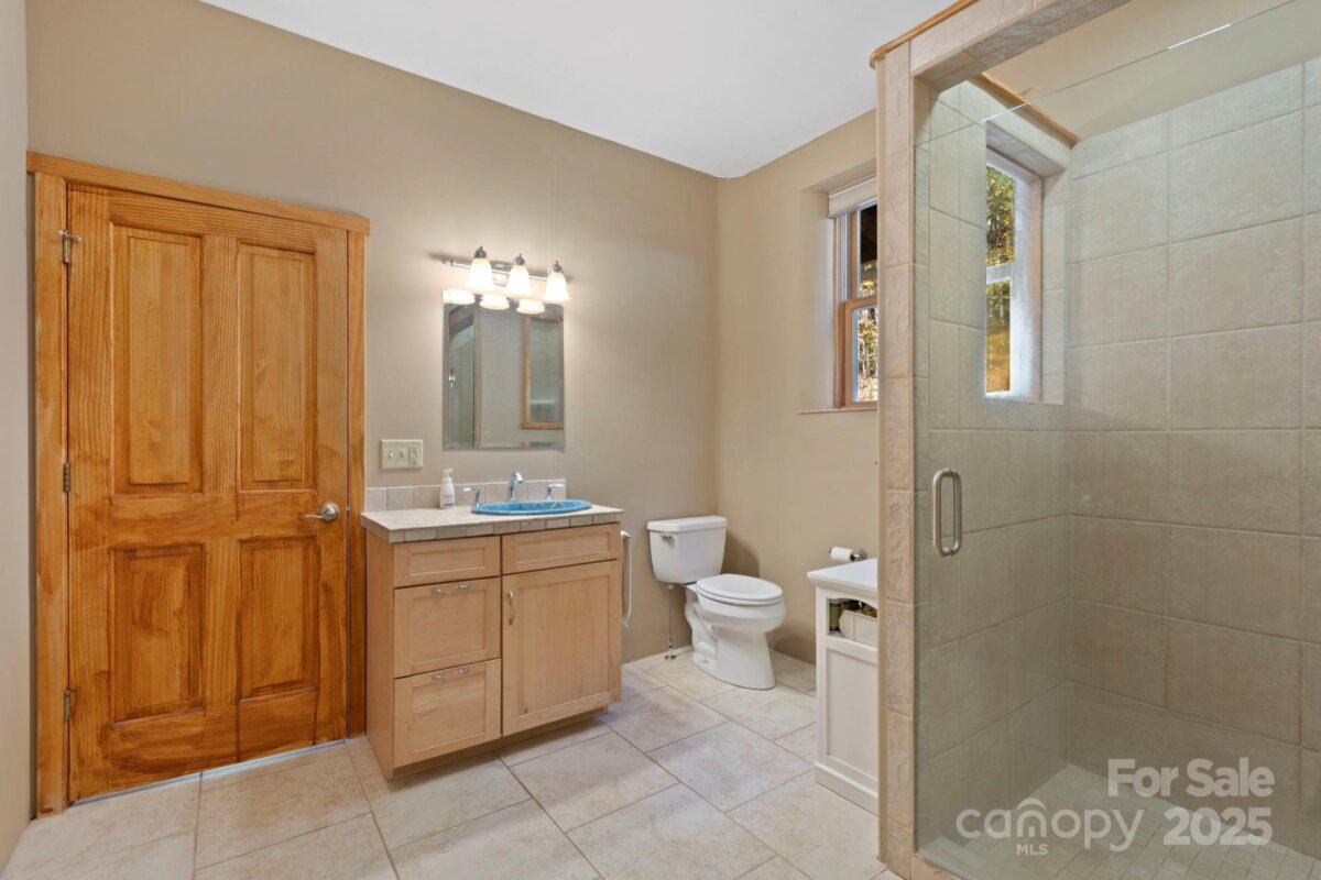 Black Mountain 15 4316708o