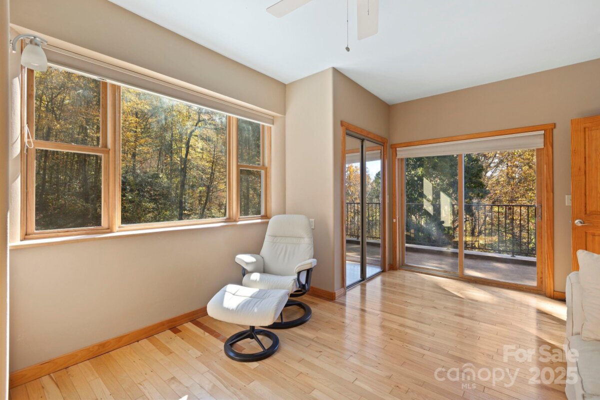 Black Mountain 21 4316708u