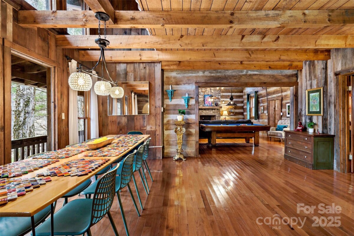 Mars Hill 15 4316790o