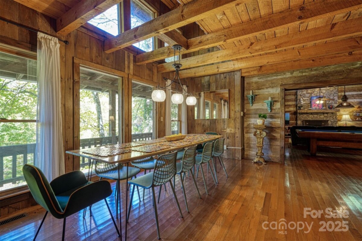 Mars Hill 17 4316790q