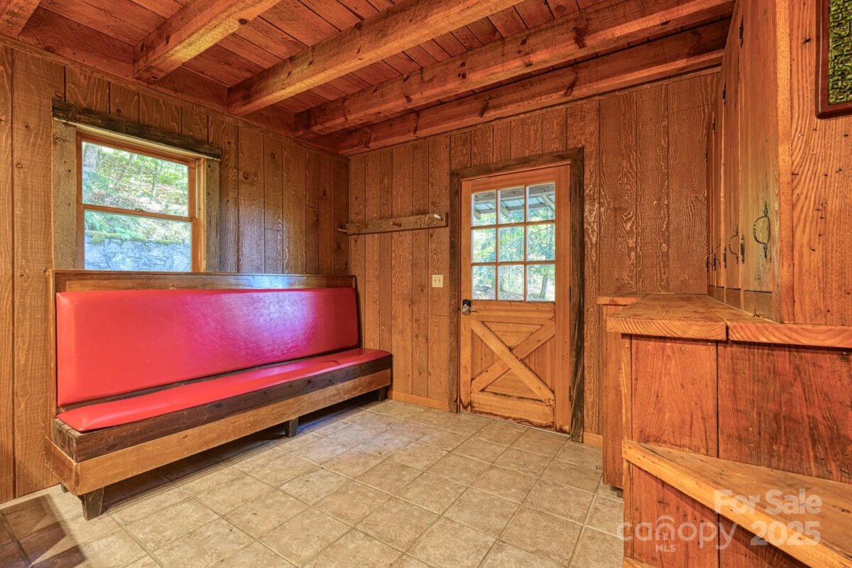 Mars Hill 21 4316790u