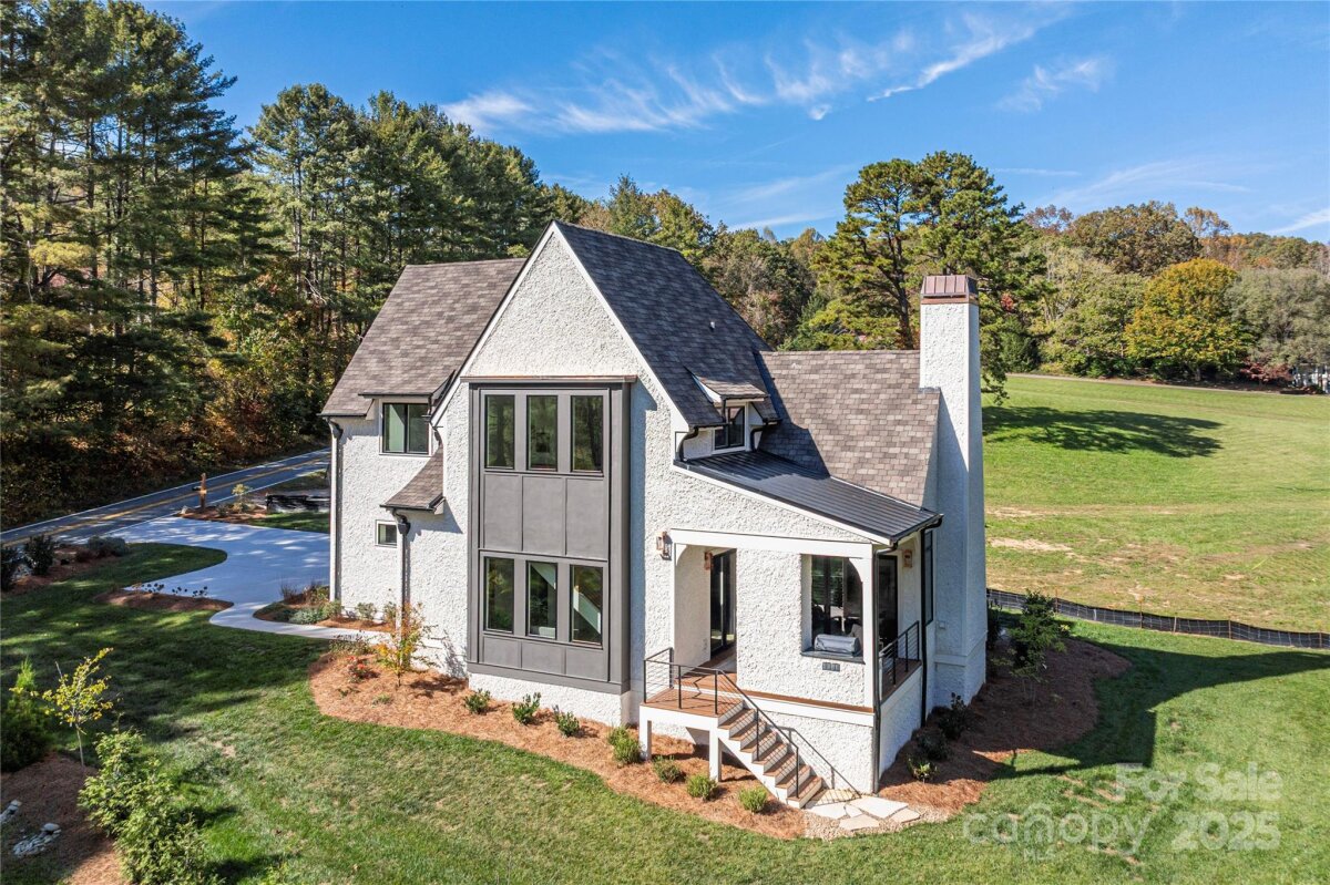 Black Mountain 2 4316889b